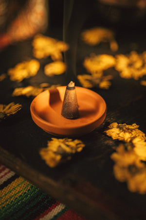La Ofrenda by The Holy Black, cone incense on clay disc
