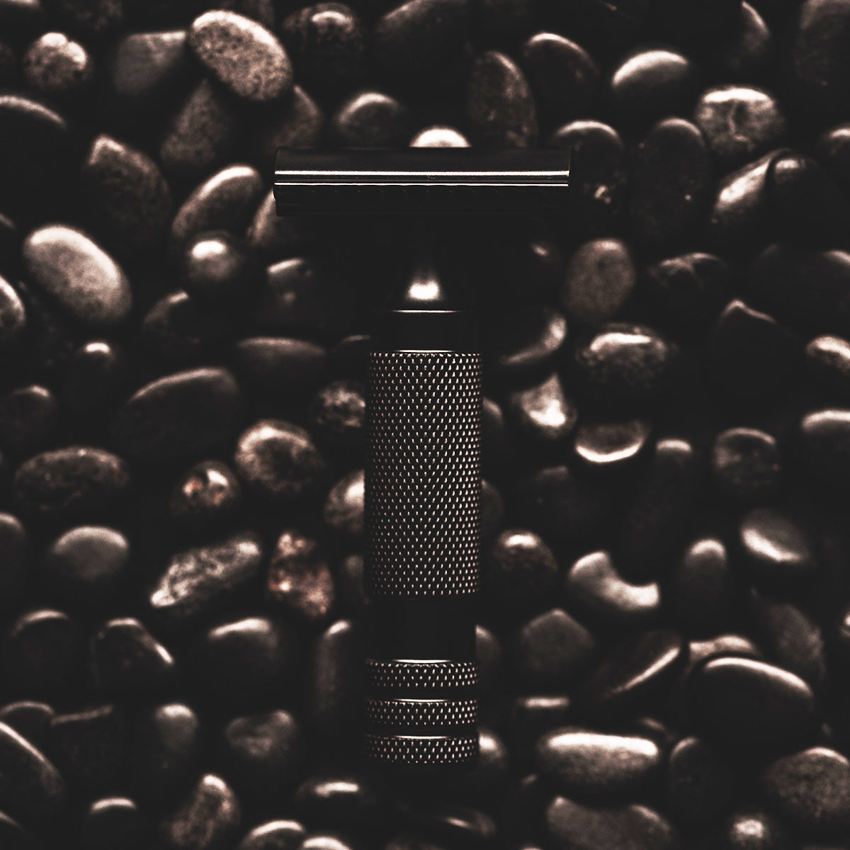 The Holy Black SR-71 Guard Bar Safety Razor — double edge safety razor for beginners
